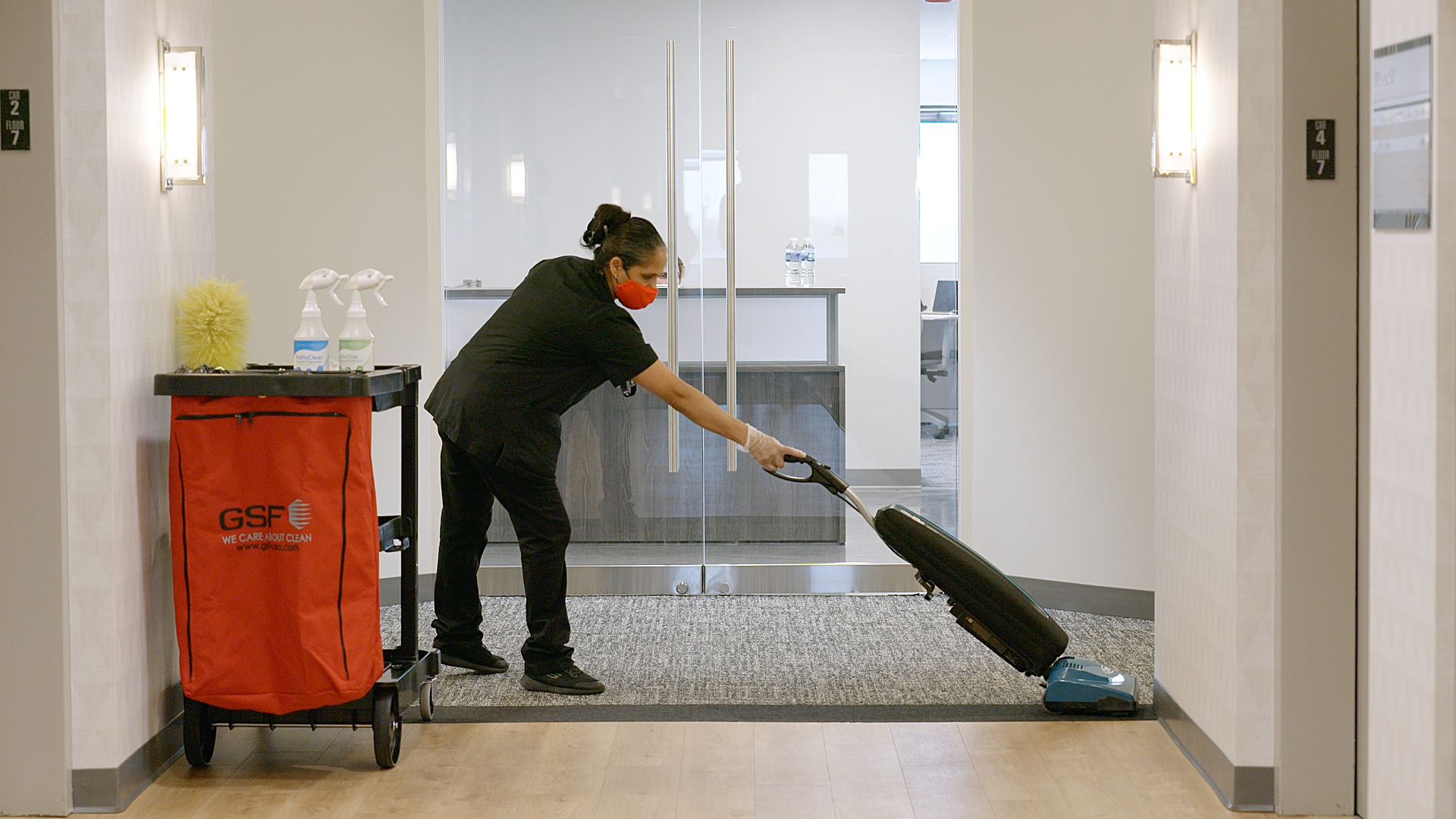 Maintaining Cleanliness in High-Traffic Areas: Strategies for Success
